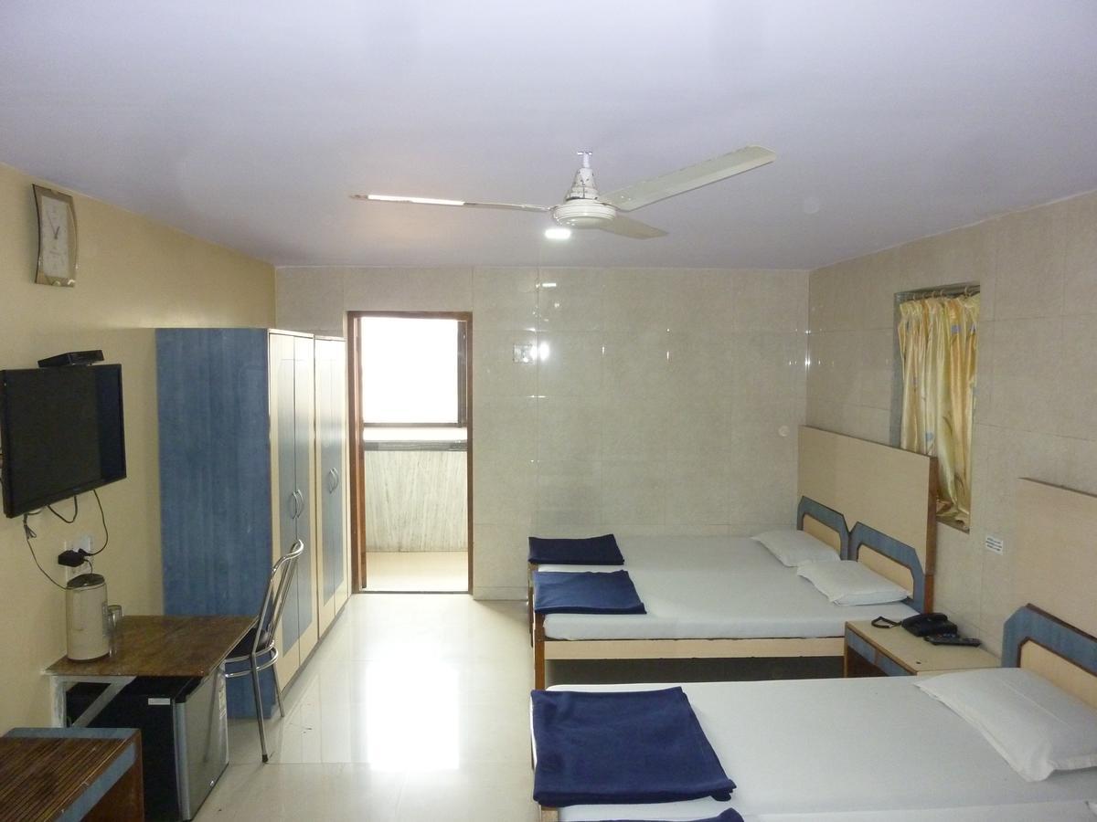 Hotel Stars Mumbai Szoba fotó